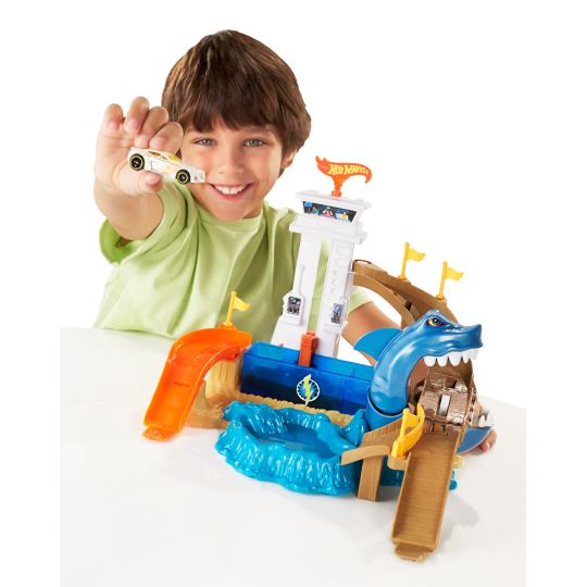 Hot Wheels Renk Değiştiren Araçlar Sharky Oyun Seti Deniz Shop